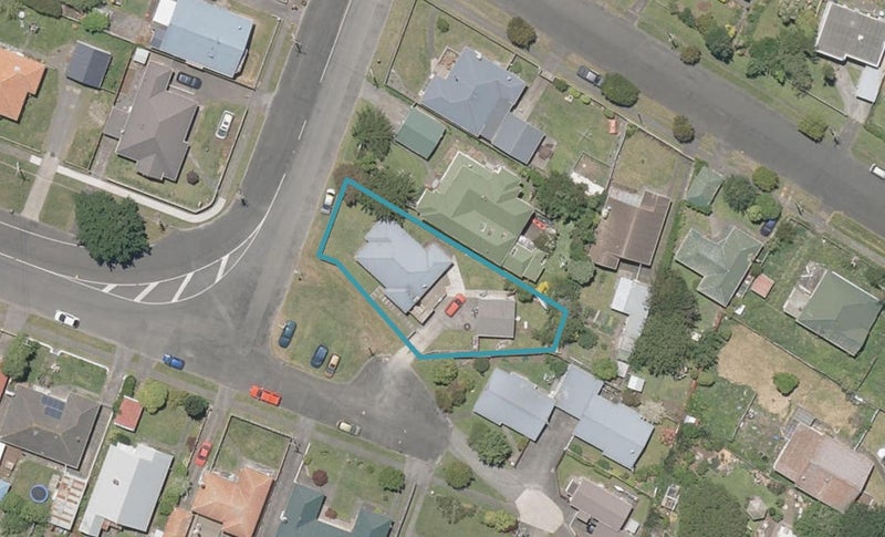95 Hakeke Street, Whanganui East, Whanganui - Carousel 1
