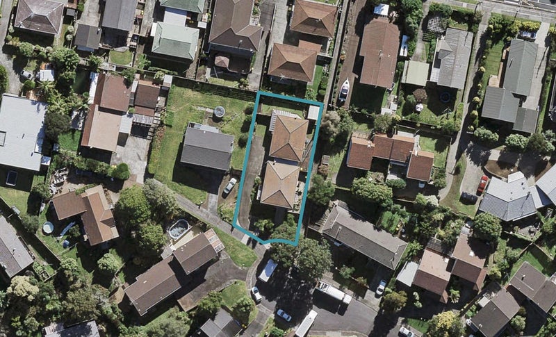 2/37 Edgeworth Road, Glenfield, Auckland - Carousel 1