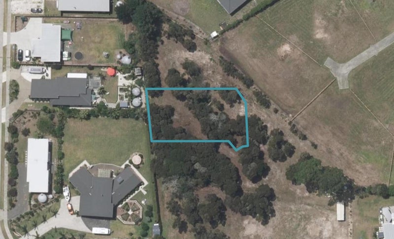 7 Paulene Anne Place, Mangawhai Heads, Mangawhai - Carousel 1