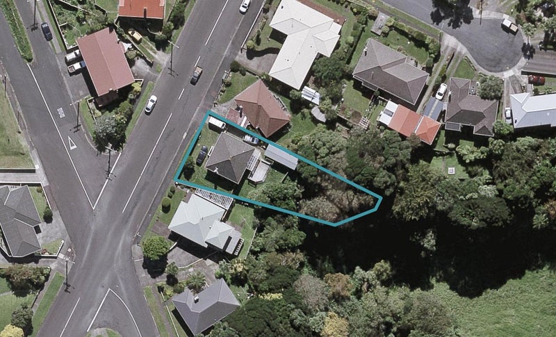 25 South Road, Moturoa, New Plymouth - Carousel 1
