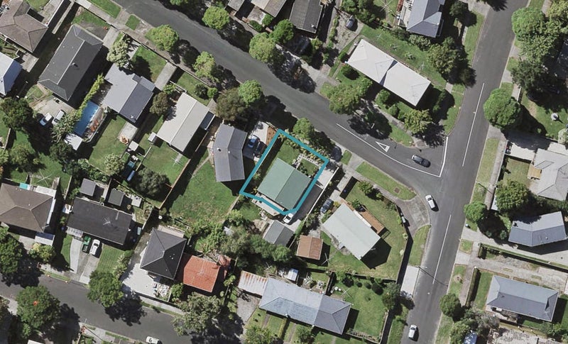 49 Strong Street, Saint Johns, Auckland - Carousel 1
