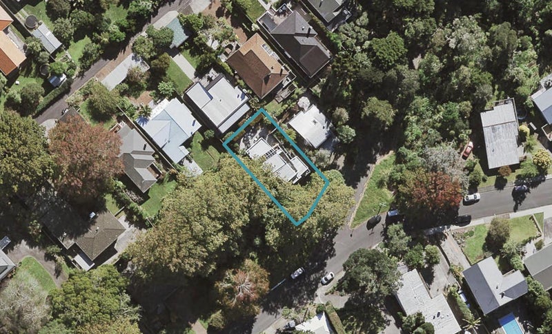 14A Glade Place, Birkenhead, Auckland - Carousel 1