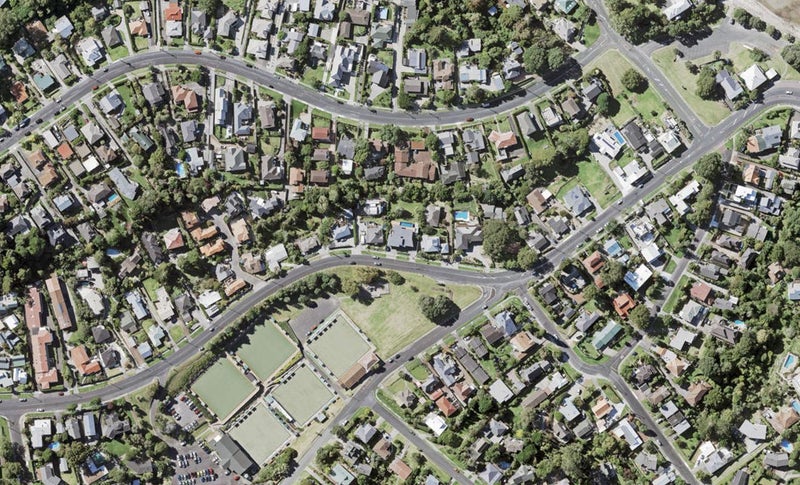 60 Selwyn Road, Cockle Bay, Auckland - Carousel 1