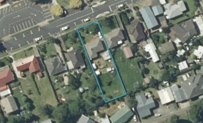 107 Lowe Avenue, Thames, Thames - Carousel 1
