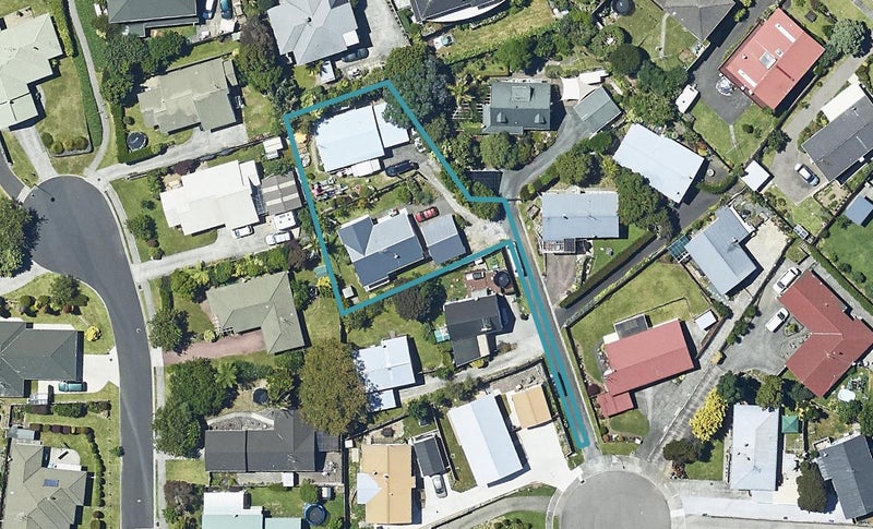 15A Pokapu Place, Bethlehem, Tauranga - Carousel 1