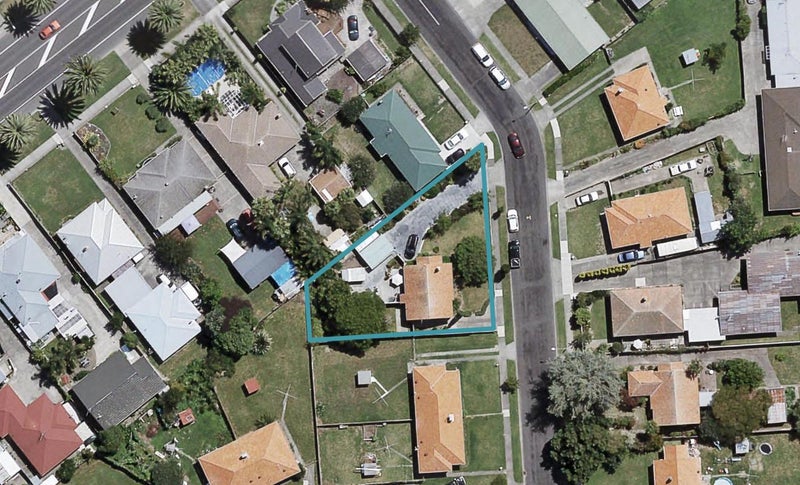 1 Russell Road, Marewa, Napier - Carousel 1