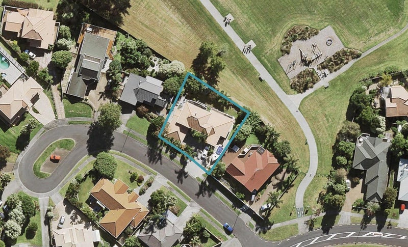 3 Azure Grove, Unsworth Heights, Auckland - Carousel 1