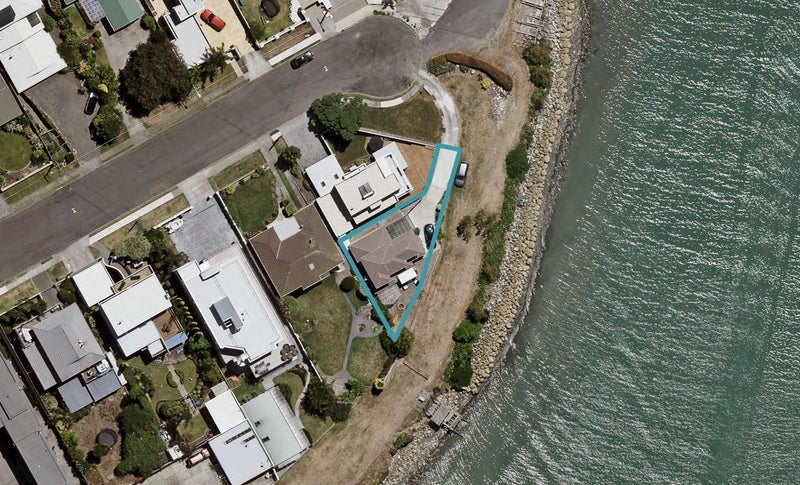 12A Whakarire Avenue, Westshore, Napier - Carousel 1