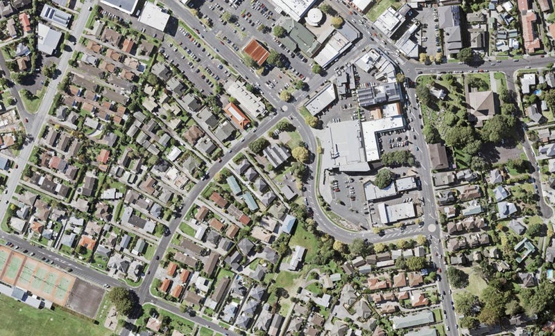 38A Moore Street, Howick, Auckland - Carousel 1