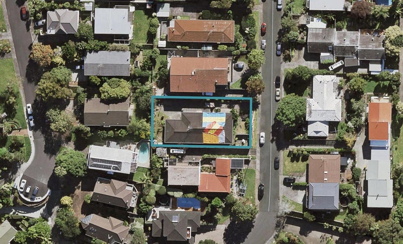 45 James Evans Drive, Northcote, Auckland - Carousel 1