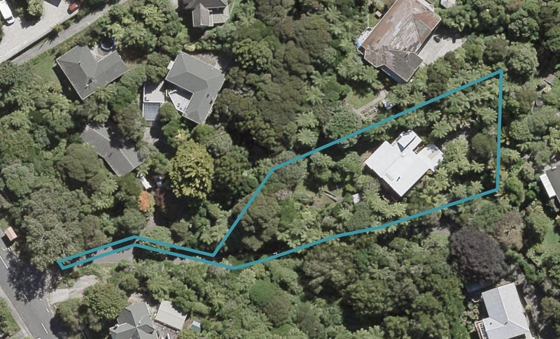 8 Palm Grove, Belmont, Lower Hutt - Carousel 1