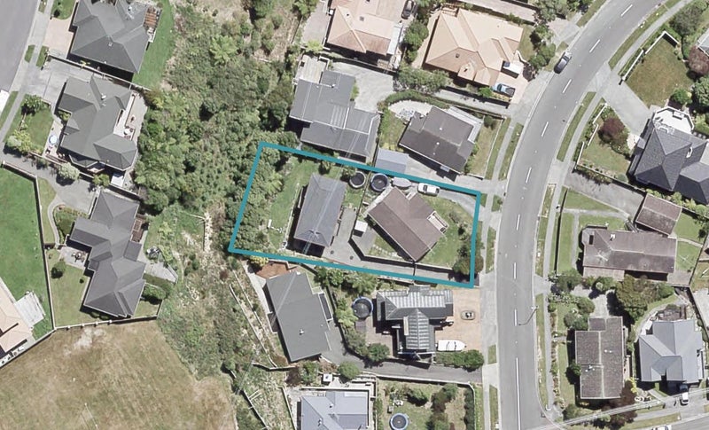 1/152 Tirohanga Road, Tirohanga, Lower Hutt - Carousel 1
