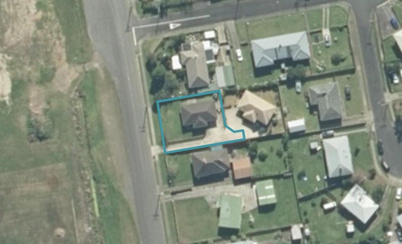 34 Taylor Avenue, Paeroa, Paeroa - Carousel 1