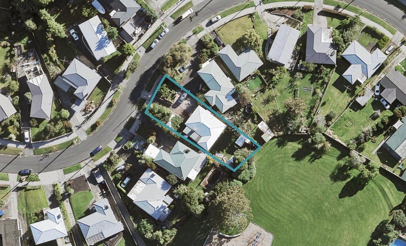 95 Methuen Road, New Windsor, Auckland - Carousel 1
