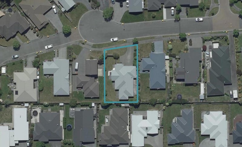 15 Maurice Stanton Place, Shirley, Christchurch - Carousel 1