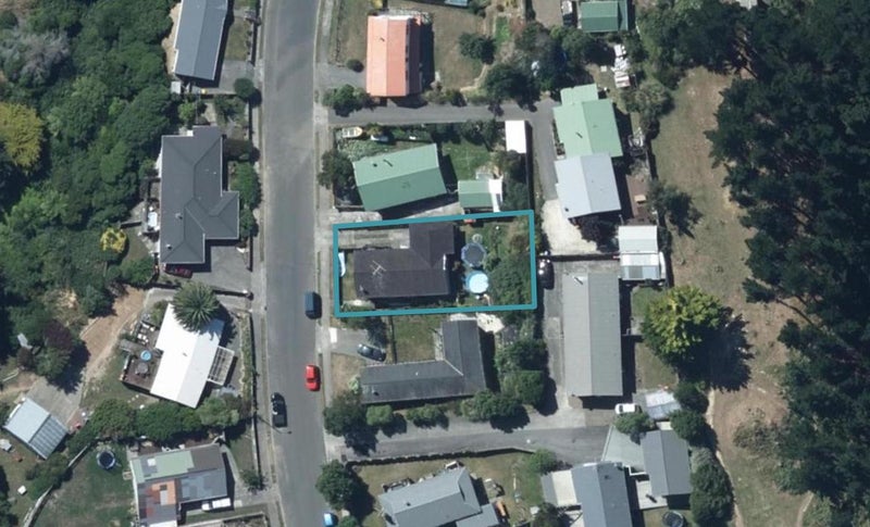 22 Apple Terrace, Ranui, Porirua - Carousel 1