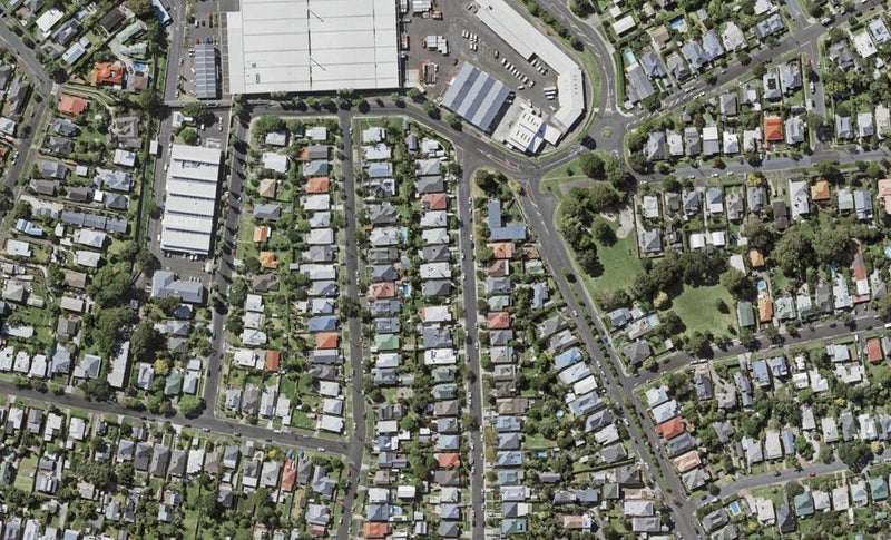 33 Roslyn Terrace, Stanley Point, Auckland - Carousel 1
