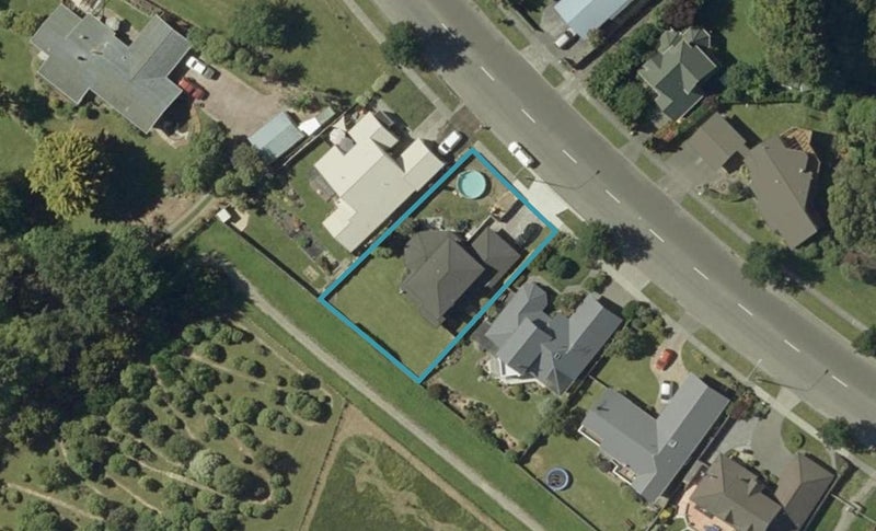 52 Pacific Drive, Fitzherbert, Palmerston North - Carousel 1
