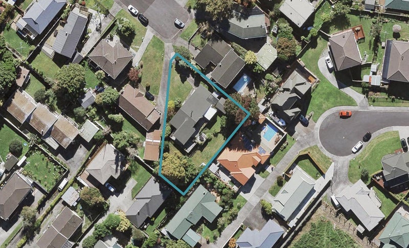 11 Longbill Place, Glendene, Auckland - Carousel 1