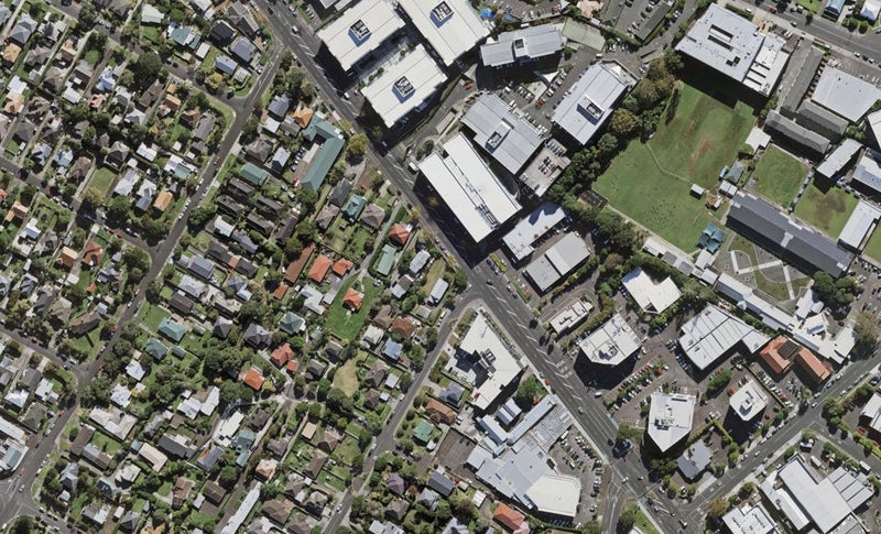 1/1 Waiohua Road, Ellerslie, Auckland - Carousel 1