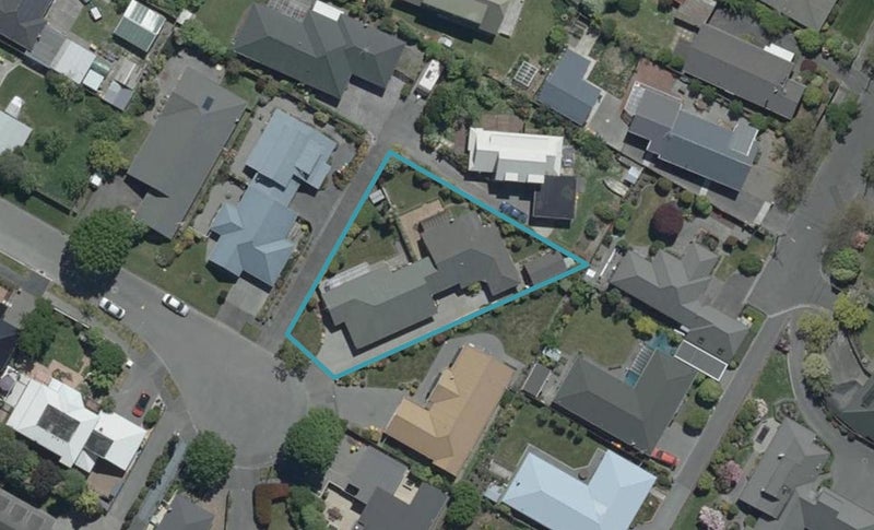 1/15 Kamahi Place, Bishopdale, Christchurch - Carousel 1