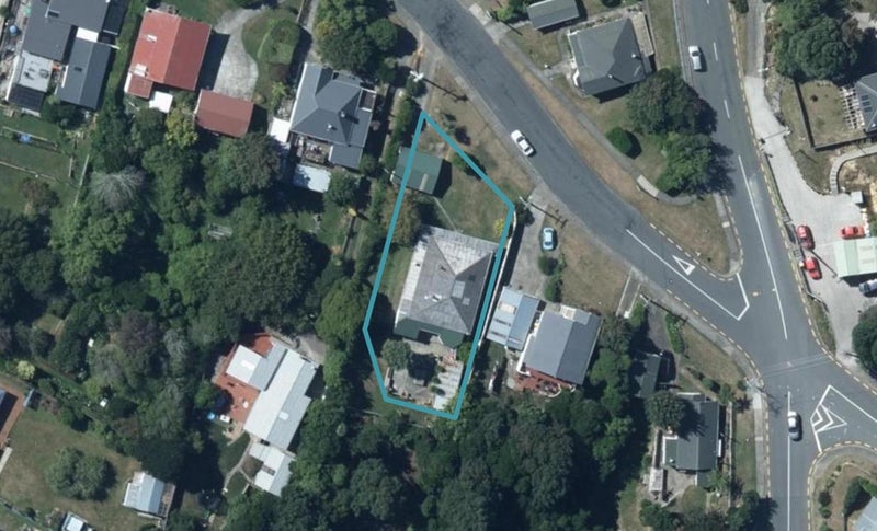 16 Arawhata Street, Ranui, Porirua - Carousel 1