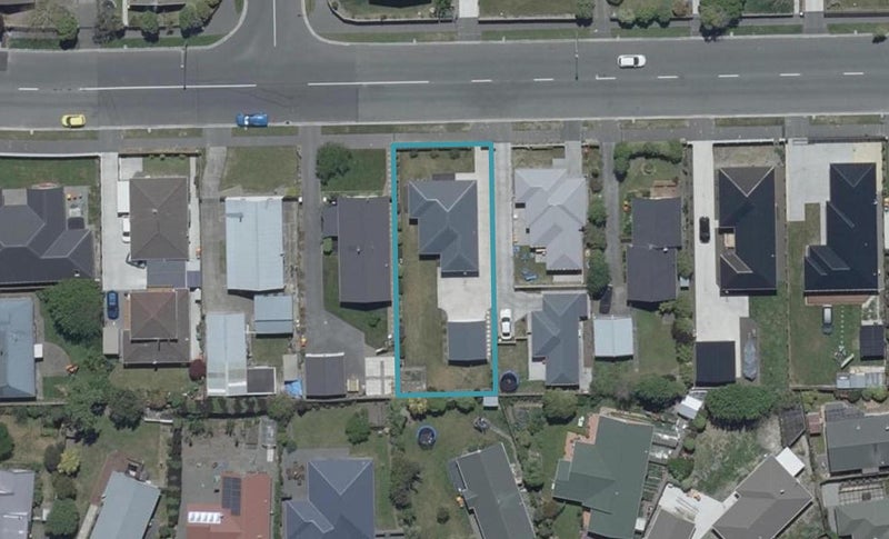 31 Queenspark Drive, Parklands, Christchurch - Carousel 1
