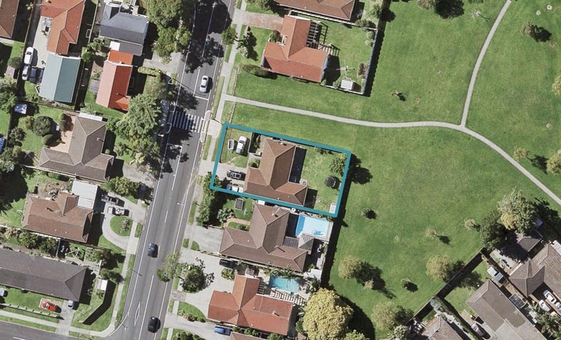 184 Prince Regent Drive, Farm Cove, Auckland - Carousel 1