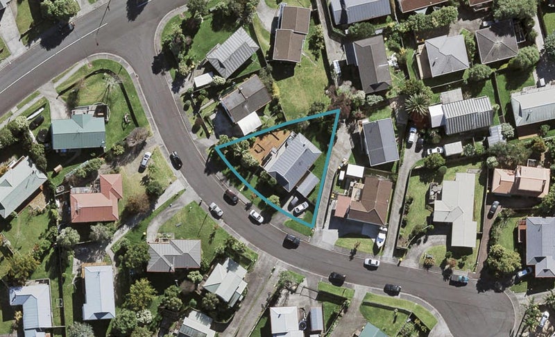 4 Grenadine Place, Unsworth Heights, Auckland - Carousel 1