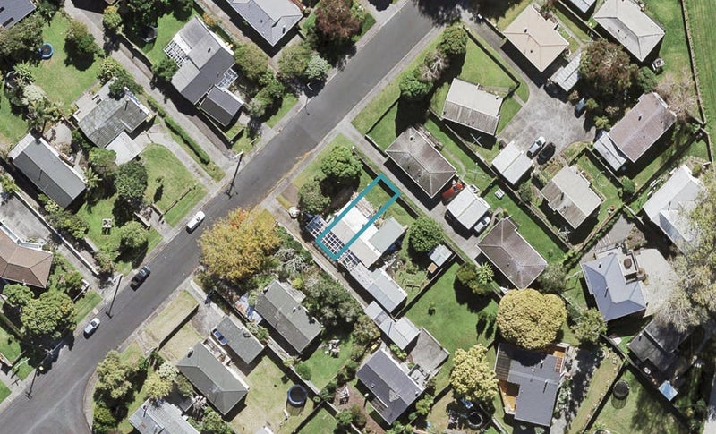 17B Ranch Avenue, Beach Haven, Auckland - Carousel 1
