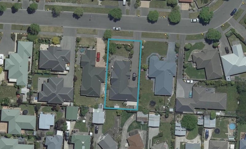 39 Coolspring Way, Redwood, Christchurch - Carousel 1