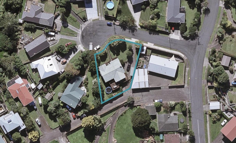 3 Lambton Terrace, Welbourn, New Plymouth - Carousel 1