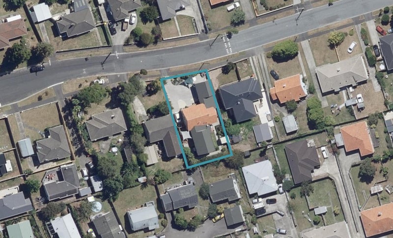 62 Alfred Street, Fairfield, Hamilton - Carousel 1