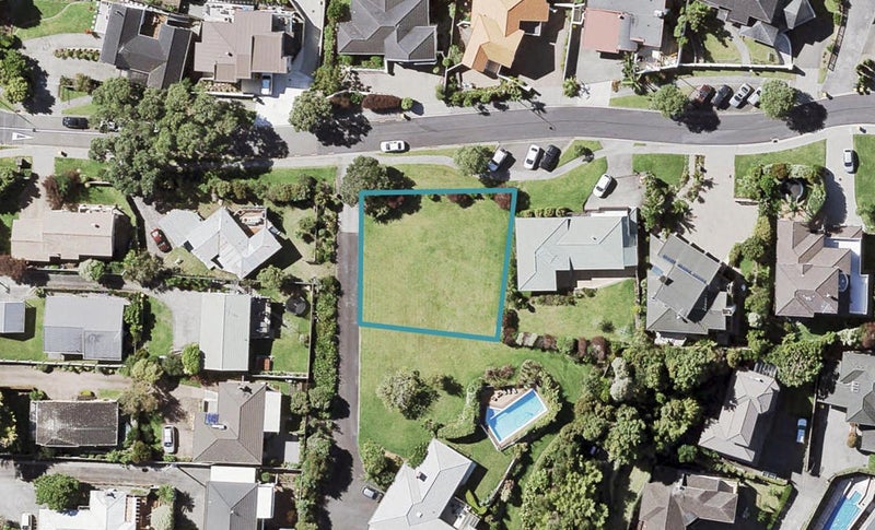 5 St Clair Place, Browns Bay, Auckland - Carousel 1