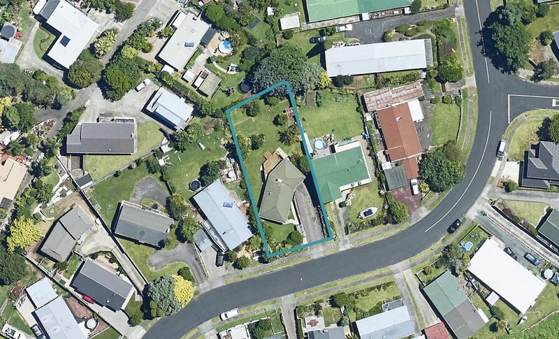 122 Kingswood Road, Brookfield, Tauranga - Carousel 1