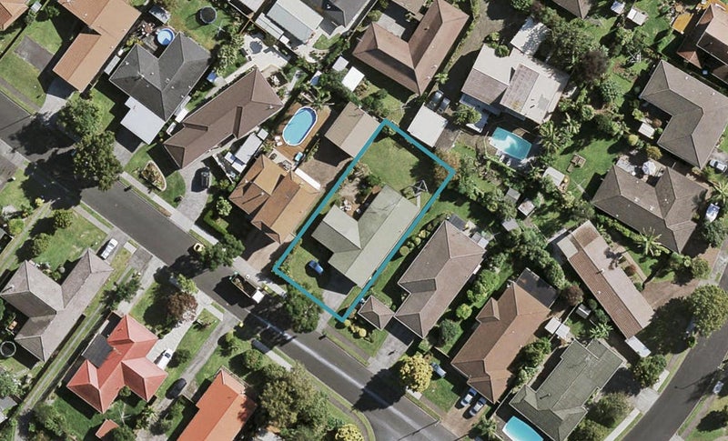 35 Lakeside Drive, Pahurehure, Papakura - Carousel 1