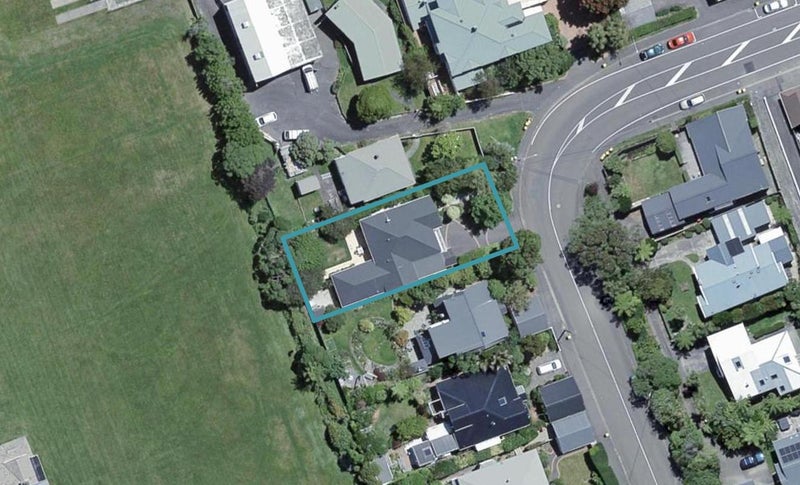 4 Duthie Street, Karori, Wellington - Carousel 1