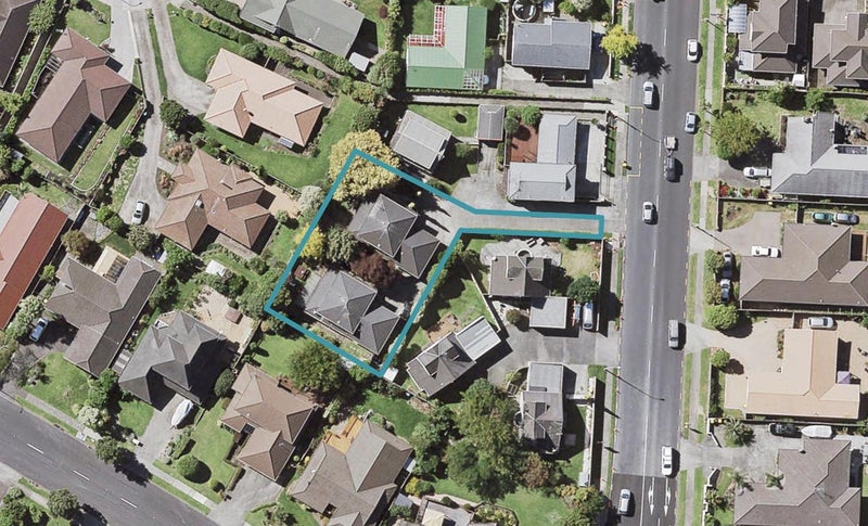 2/161 Whitford Road, Somerville, Manukau - Carousel 1