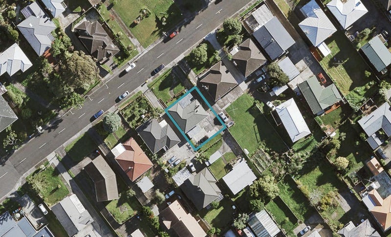 12 Subritzky Avenue, Mount Roskill, Auckland - Carousel 1
