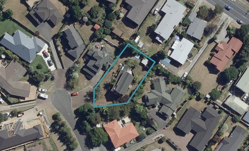 14 Silhouette Way, Western Heights, Hamilton - Carousel 1