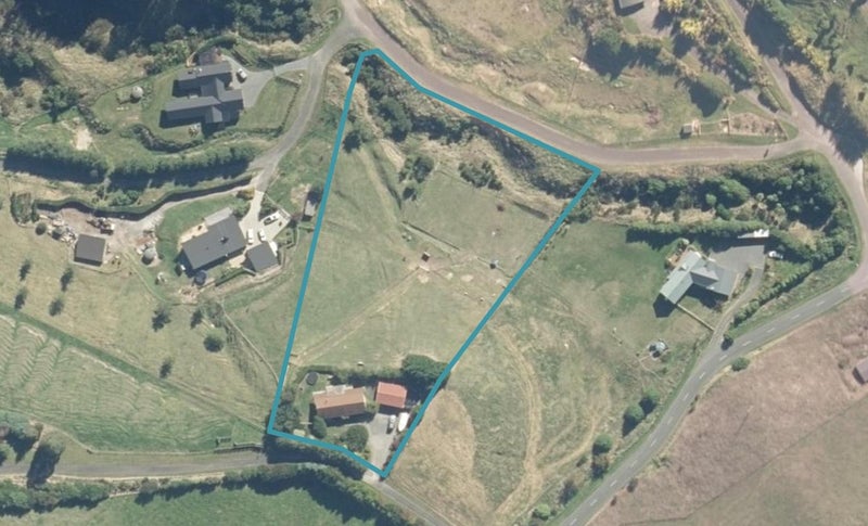 81 Hill View Drive, Taupo - Carousel 1