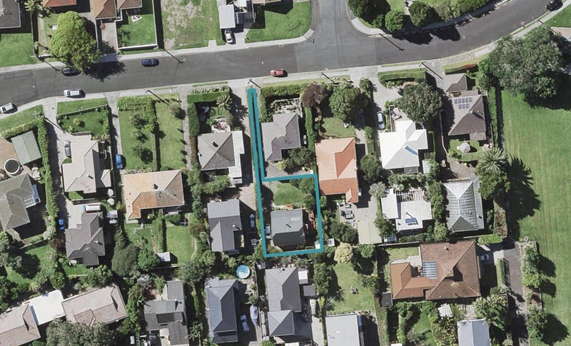 21A Achilles Crescent, Narrow Neck, Auckland - Carousel 1