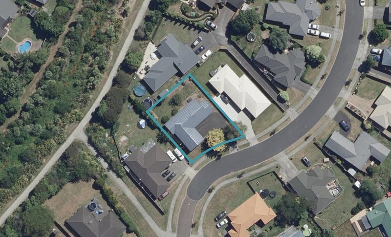 3 Gambia Grove, Flagstaff, Hamilton - Carousel 1