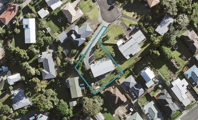 18 Barkes Place, Mount Roskill, Auckland - Carousel 1
