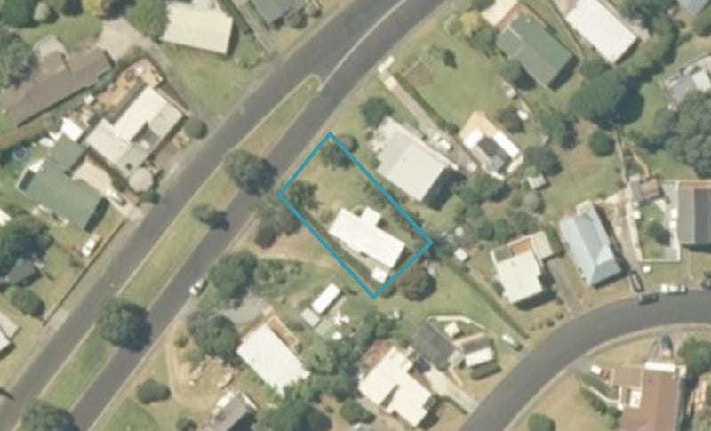 118 Onemana Drive, Onemana, Whangamatā - Carousel 1