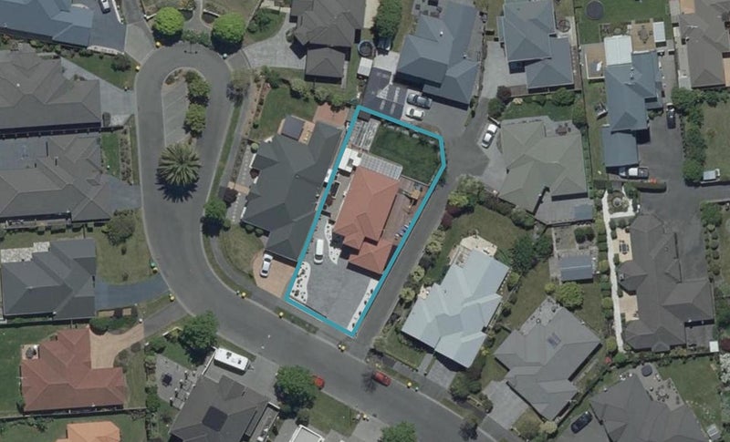 20 Laguna Gardens, Shirley, Christchurch - Carousel 1