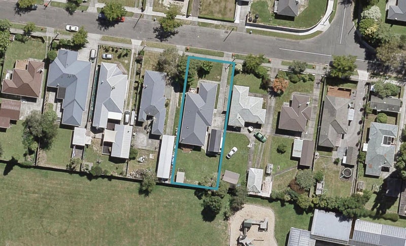 19 Oxford Crescent, Ebdentown, Upper Hutt - Carousel 1