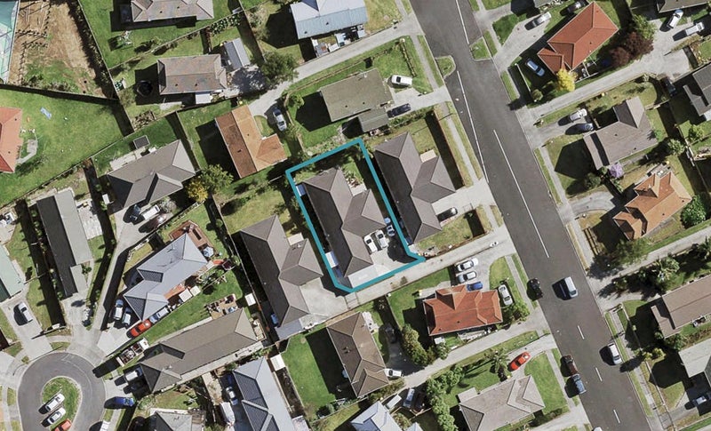 30 Robert Skelton Place, Clendon Park, Auckland - Carousel 1