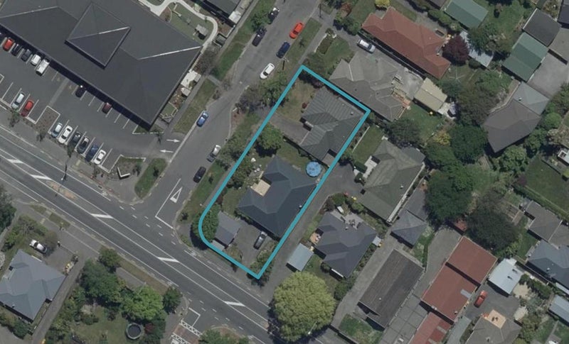 2A Manor Place, Bryndwr, Christchurch - Carousel 1