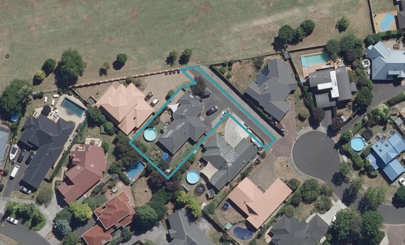 27 Grosvenor Place, Rototuna, Hamilton - Carousel 1